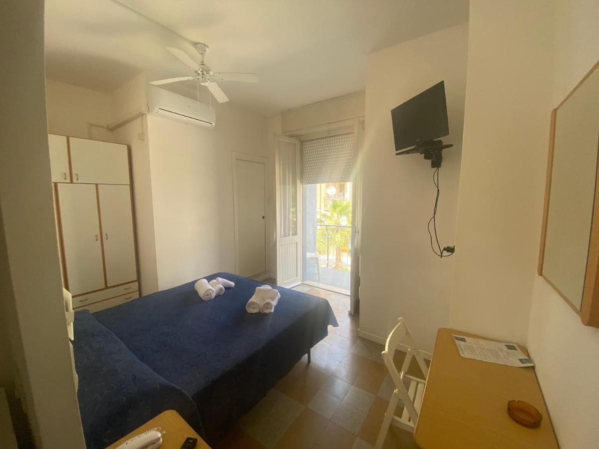 B&B Hotel Lucciola Cattolica Buitenkant foto
