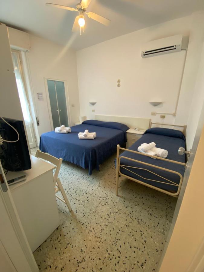B&B Hotel Lucciola Cattolica Buitenkant foto
