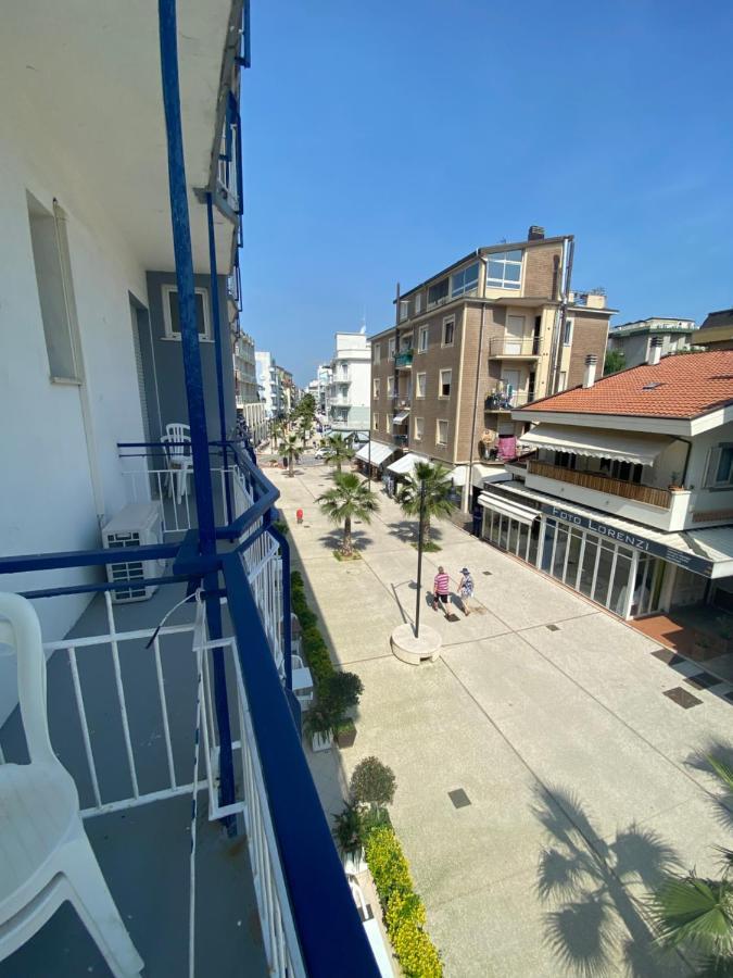 B&B Hotel Lucciola Cattolica Buitenkant foto
