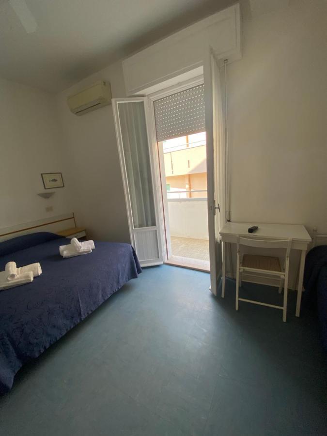 B&B Hotel Lucciola Cattolica Buitenkant foto